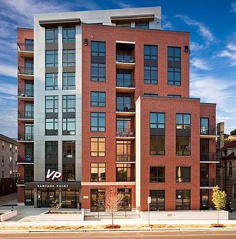 2nd image of 1323 W Dayton St APT 811