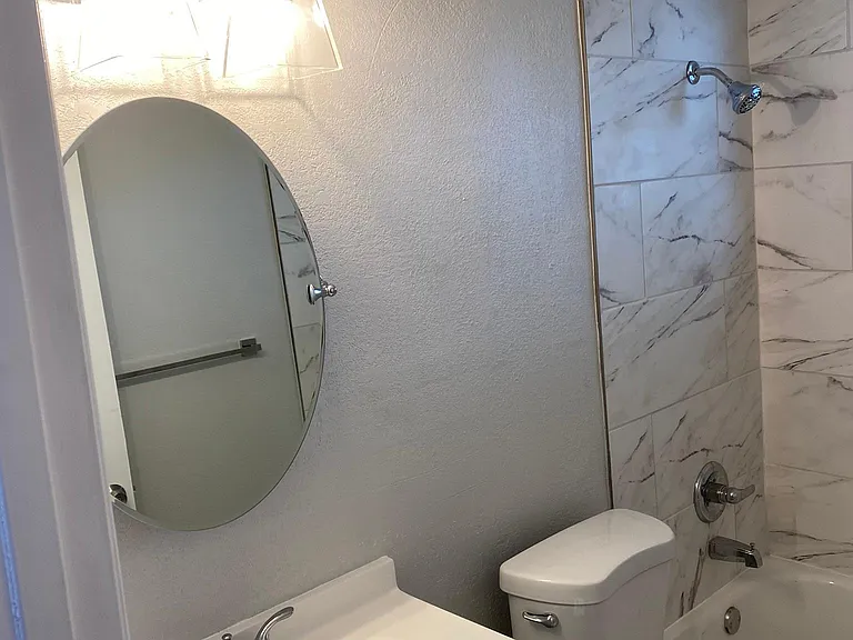 4250 Las Vegas Dr — Photo 3