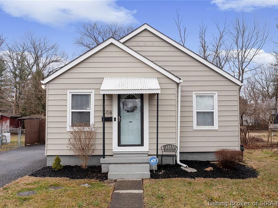 1st image of 608 W Cottom Ave