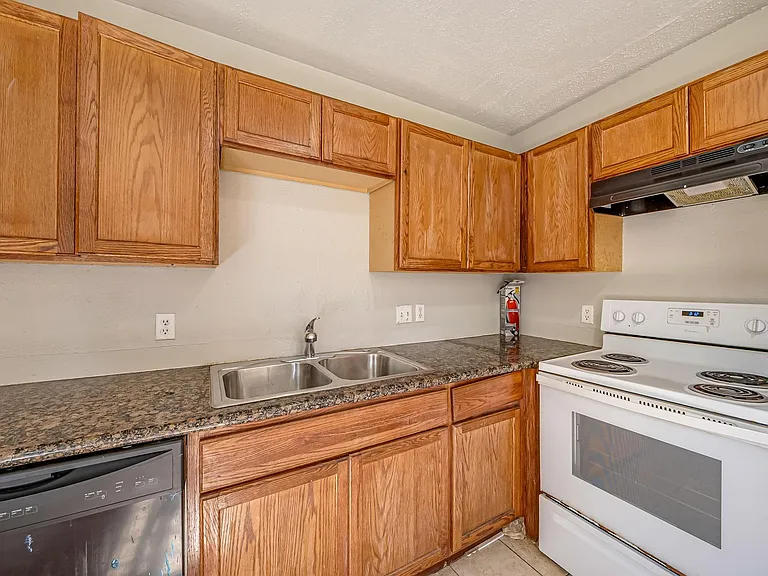 3111 Overcross Dr — Photo 7