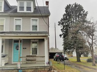 970 W Main St, New Holland, PA 17557