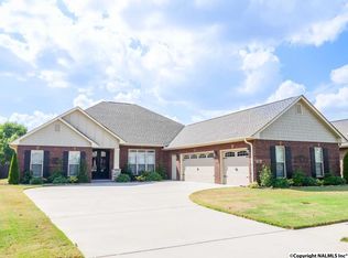 74 Walnut Cove Blvd SW, Huntsville, AL 35824