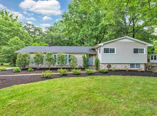 27 Vicki Cir, Greenville, SC 29615