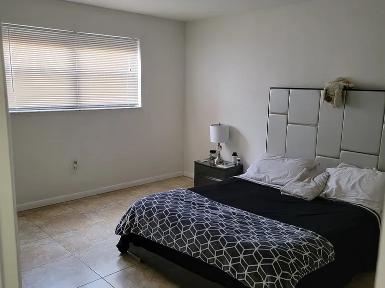 8425 NW 8th St #306 — Photo 20