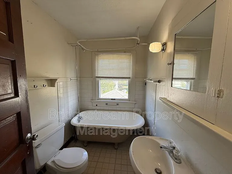1411 Wyoming St — Photo 8