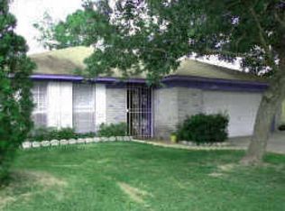 12103 Kingslake Forest Dr, Houston, TX 77044