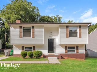 7947 Monfreya Ct, Charlotte, NC 28212