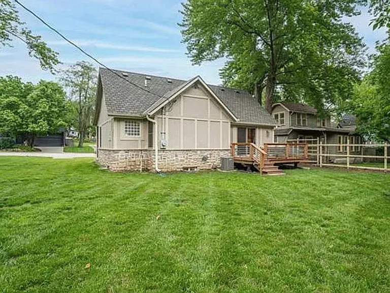 4448 Rainbow Blvd — Photo 28