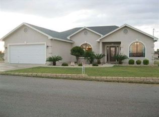 102 Bryce Canyon Dr, Del Rio, TX 78840