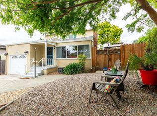 910 Cordilleras Ave, San Carlos, CA 94070