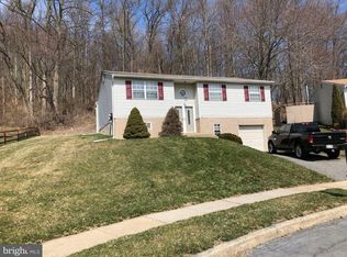 13 Glenview Ln, Downingtown, PA 19335