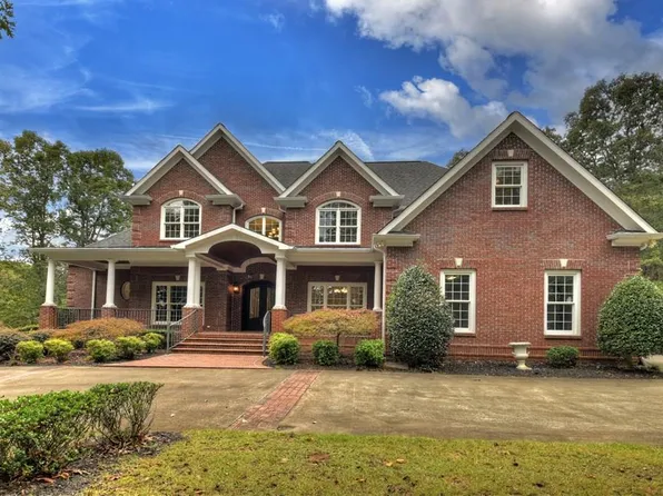 24 Creekwood Dr, Talking Rock, GA 30175