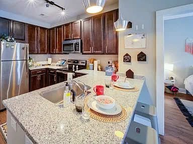 Eastern on 10th Virtual Tour