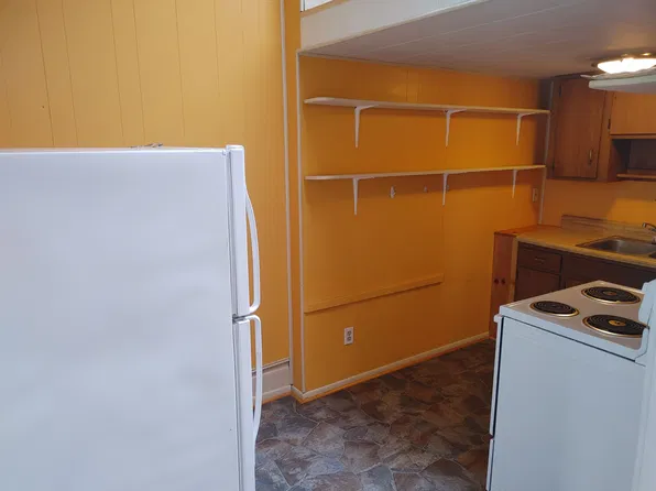 27 1/2 W Columbus St APT A, Nelsonville, OH 45764