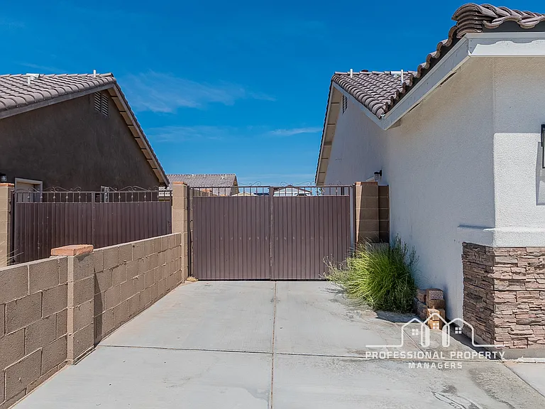 12558 E 49th Dr — Photo 25