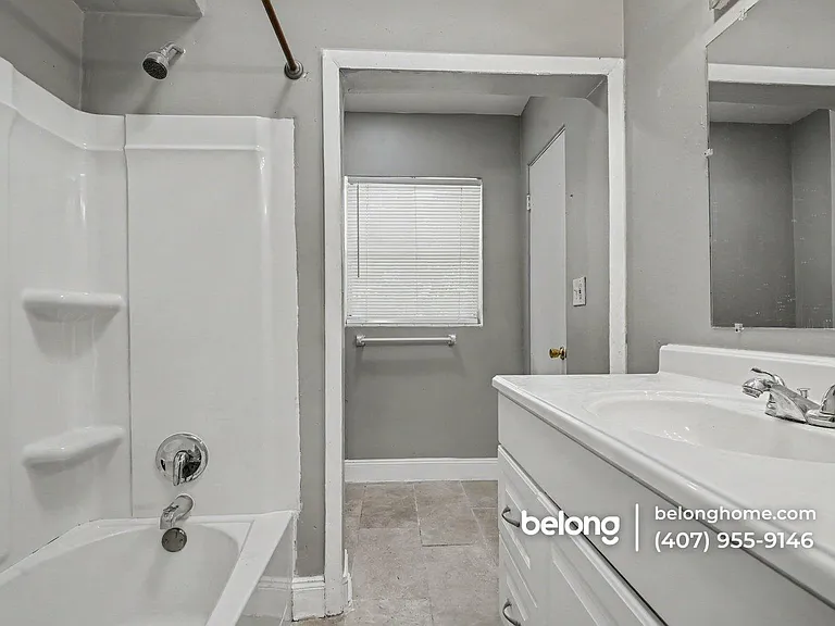 1518 Oranole Rd — Photo 11