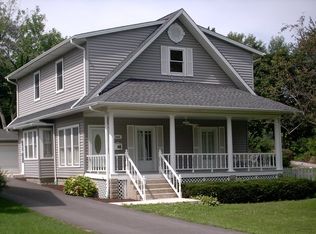 5800 Webster St, Downers Grove, IL 60516