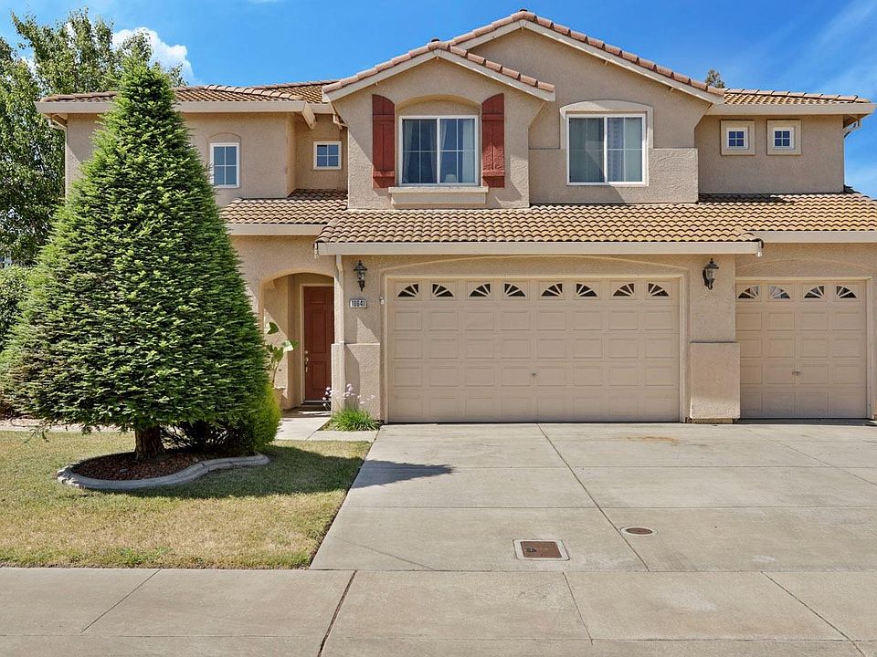 1st image of 10641 Wellington Cir