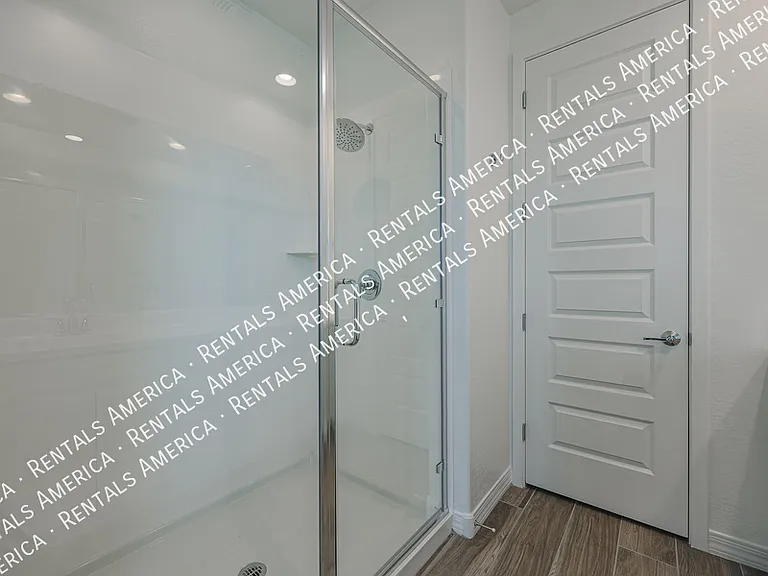 5938 N 90th Dr — Photo 17