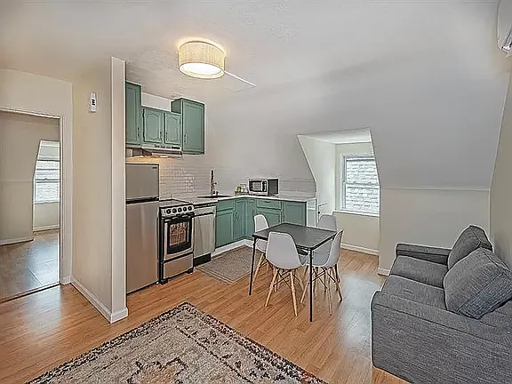 1118 N Saint Clair St #2 — Photo 3