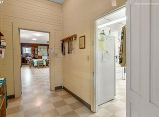 110 E 3rd St, Yamhill, OR 97148