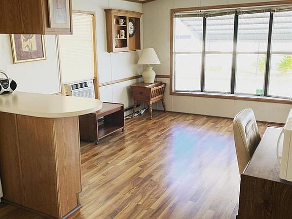 3rd image of 9412 New York Ave #25