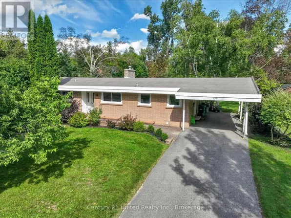 130 Roper Dr, Peterborough, ON K9J 6K6