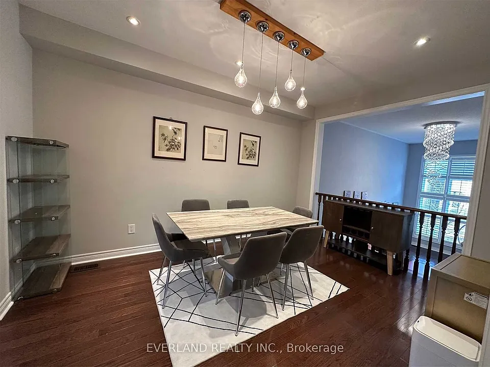 46 Victor Herbert Way
