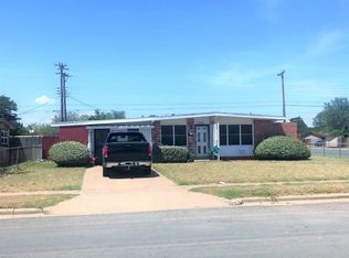 1921 E 1st Pl, Lubbock, TX 79403