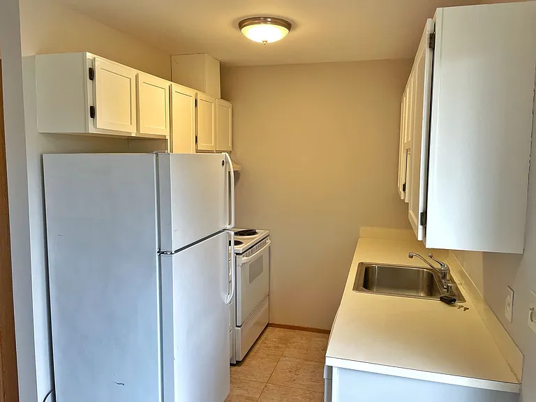 1538 Jr 51st Llc — Photo 8