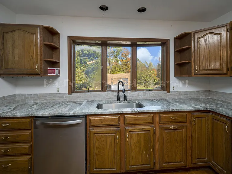 6709 Marye Rd — Photo 30