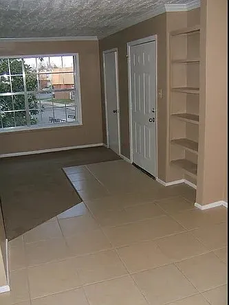 Bowmanor Garden Apartments — Photo 21