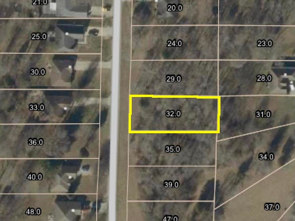 2nd image of 814 S Melchoir Dr W