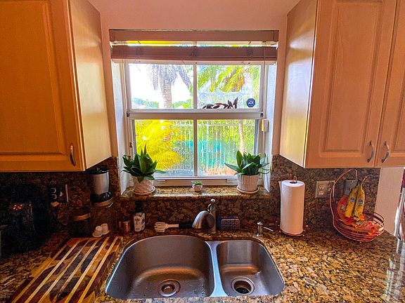 4th image of 11500 NW 60th Ter APT 377