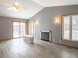 8638 N Picture Ridge Rd, Peoria, IL 61615