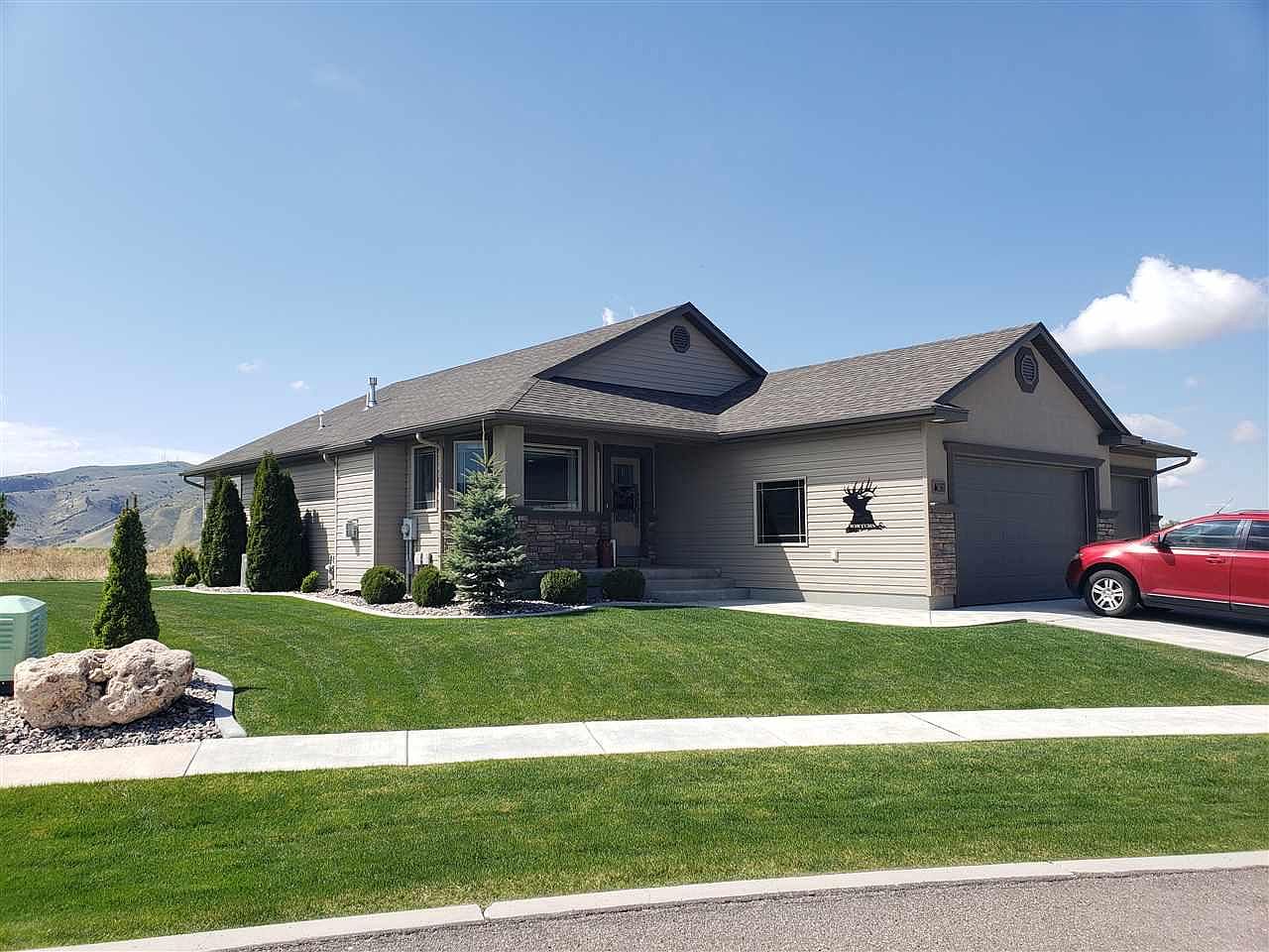 1361 Sawtooth St, Chubbuck, ID 83202 Zillow