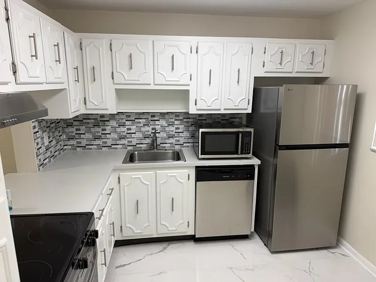 3000 Riverside Dr #201-1 — Photo 5