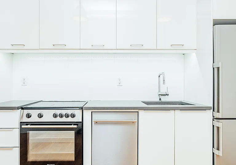 17 Monitor St #5H — Photo 26