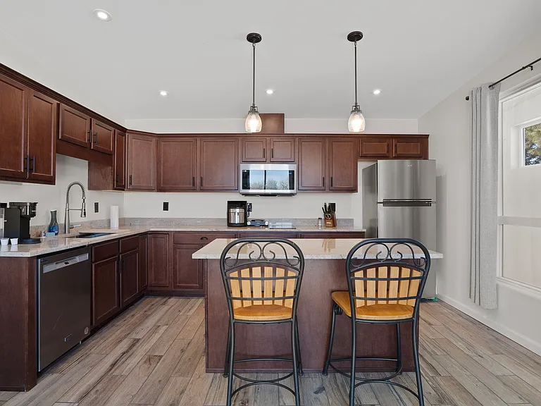 7508 Osuna Rd NE #A — Photo 3