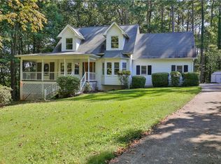 700 Woodhaven Dr, Woodstock, GA