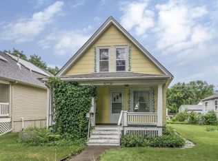 1133 11th St NW, Cedar Rapids, IA 52405
