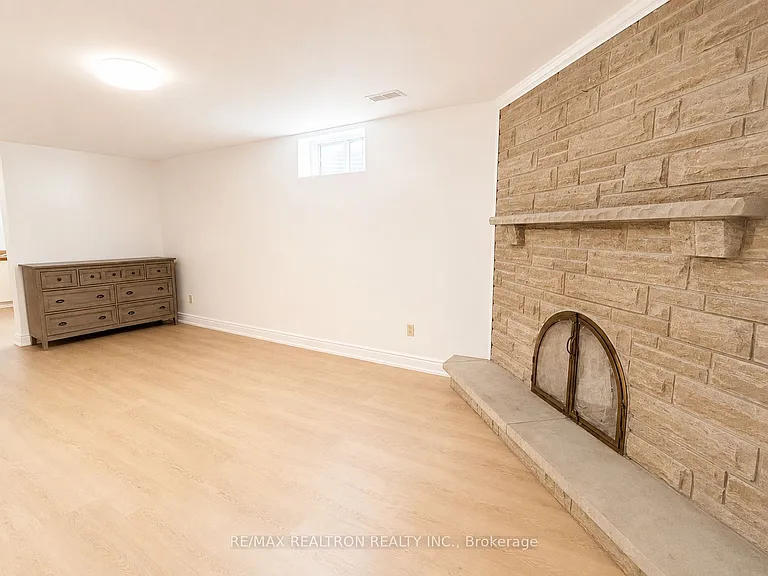 322 Morrish Rd #BASEMENT — Photo 3
