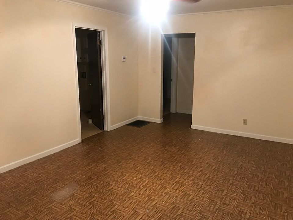 2nd image of 749 Pope St