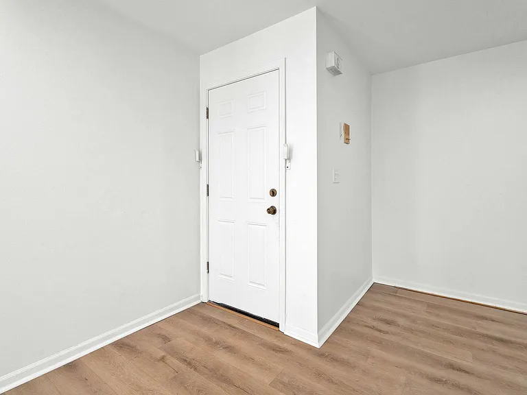 38618 Meadowdale St #7 — Photo 1