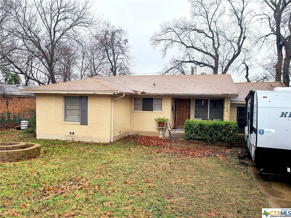1st image of 1005 Searcy Dr