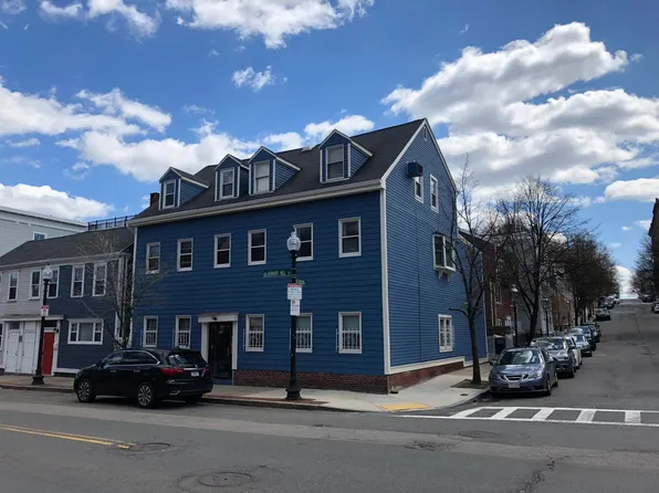 150 Bunker Hill St APT 2B, Charlestown, MA 02129