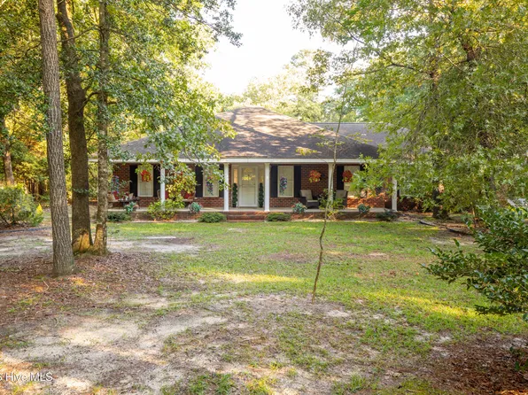 295 Sprunt Drive, Clinton, NC 28328