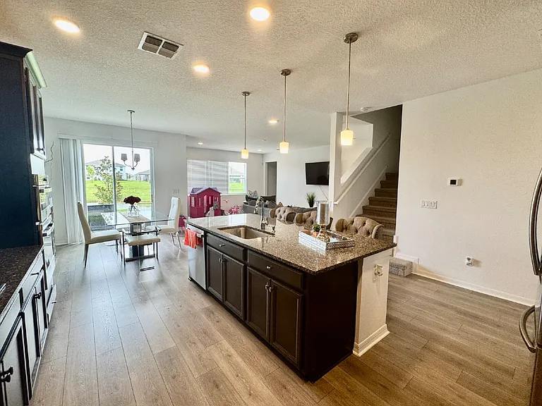 2990 Marine Grass Dr — Photo 4