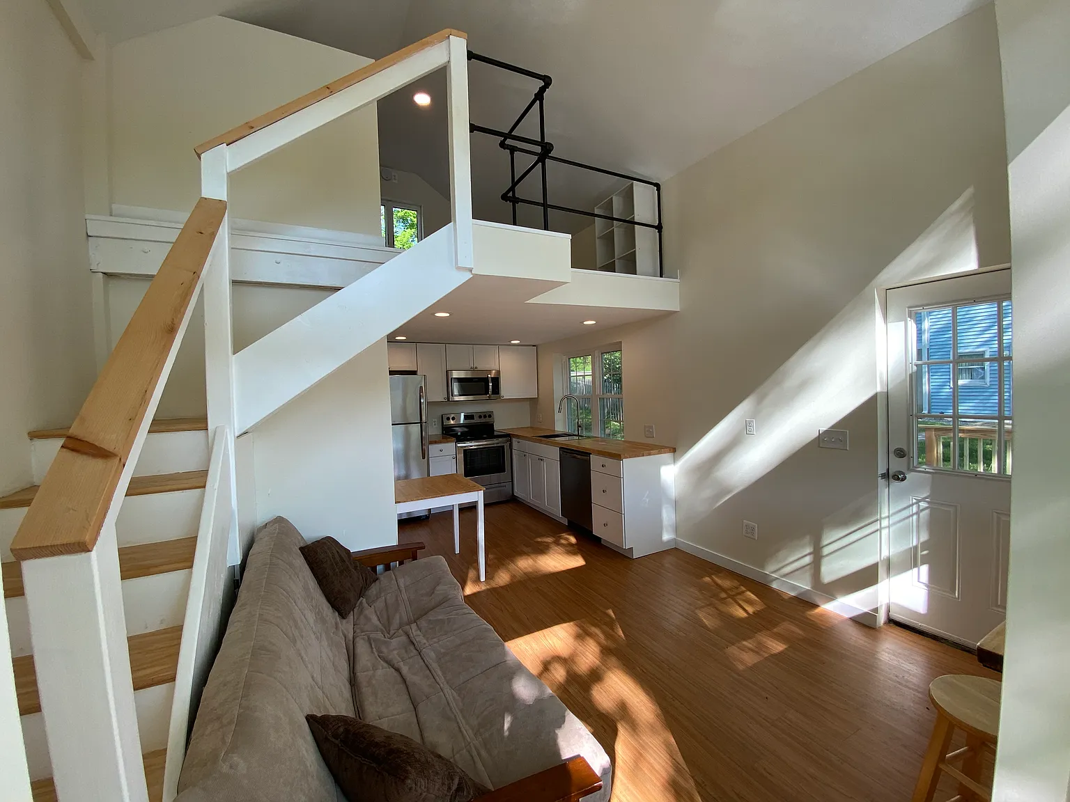 321 Roosevelt Dr — Photo 3