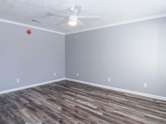 2nd image of 424 N Monroe Ave